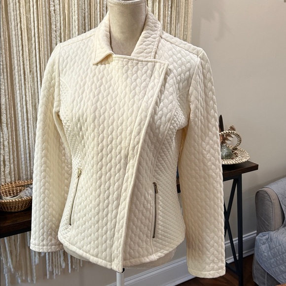 Gorgeous Fabric Moto - Picture 11 of 13